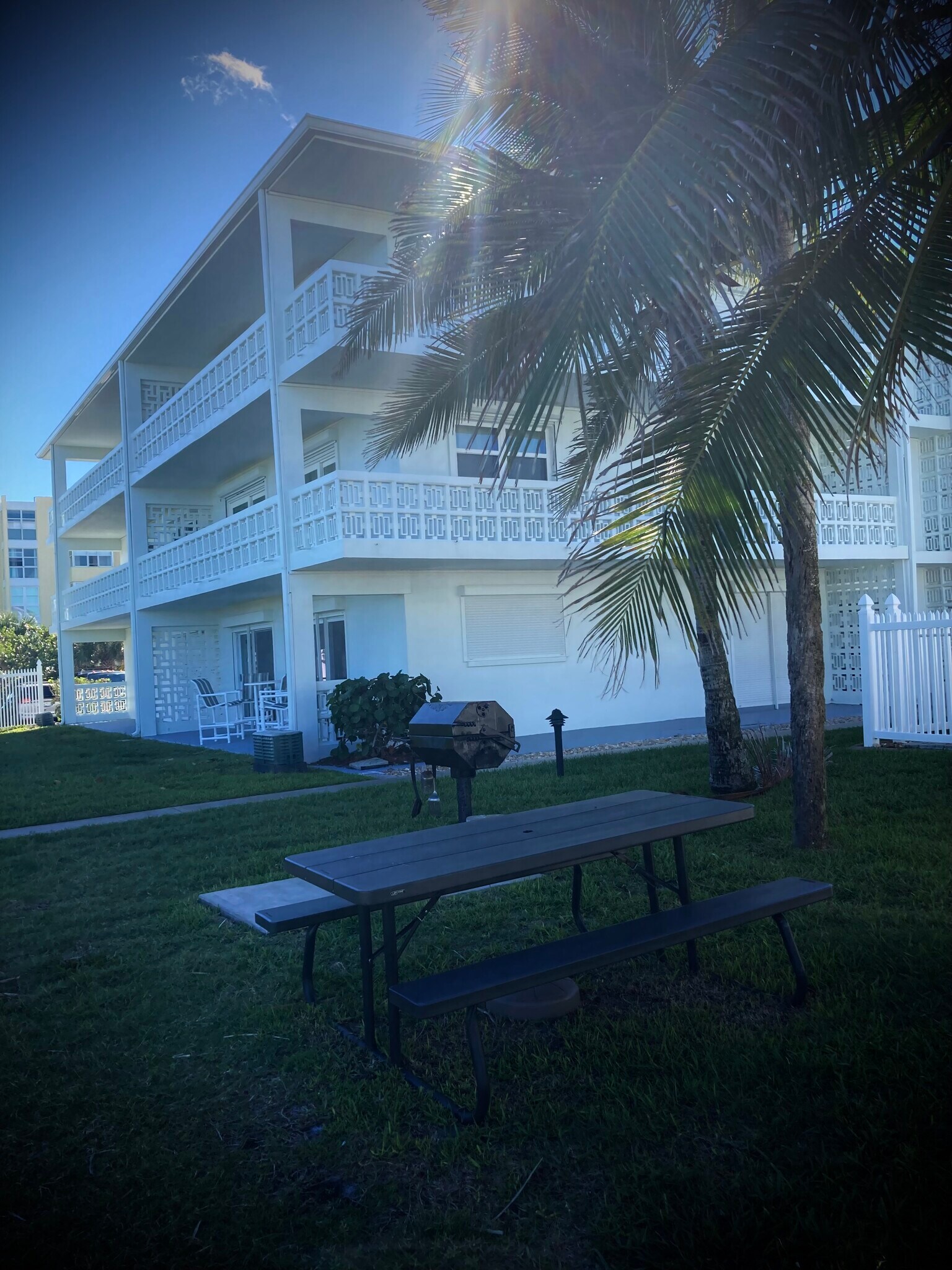Building Photo - 4800 Ocean Beach Blvd