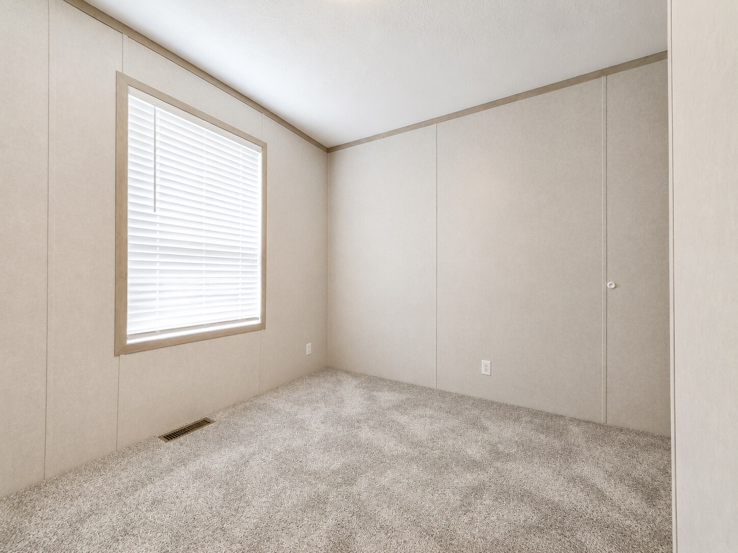 Building Photo - 52705 Van Buren Dr