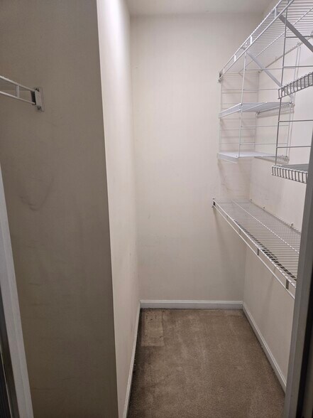 Building Photo - 9240 Cardinal Forest Ln