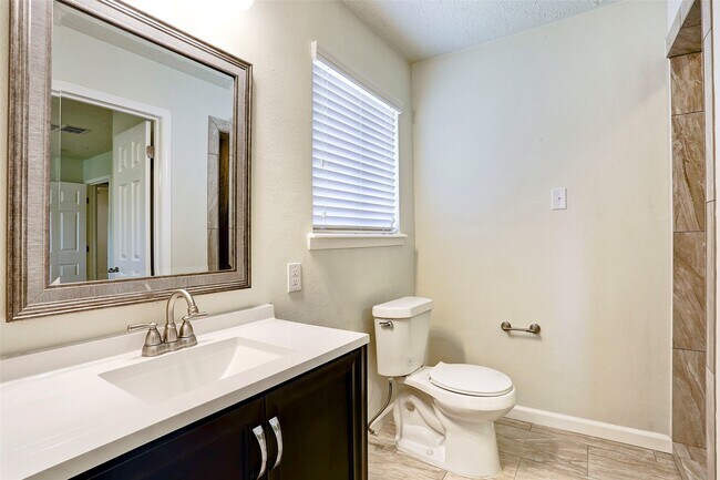 Building Photo - 17559 Methil Dr