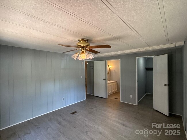 Building Photo - 5248 Montana Cir NW