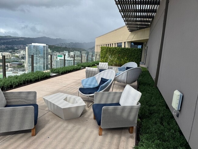 Building Photo - Aalii Studio unit