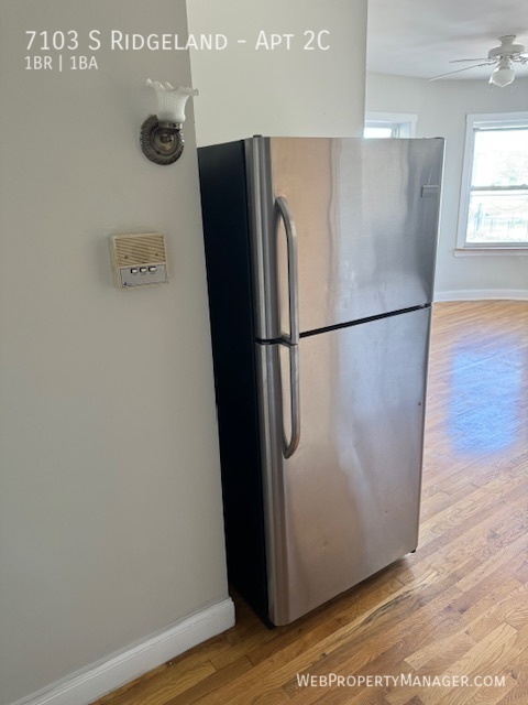 Building Photo - 1 Bed+ with Quartz, Updated Bath, Hardwood...