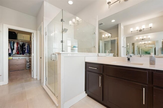 Building Photo - 2816 Moreno St