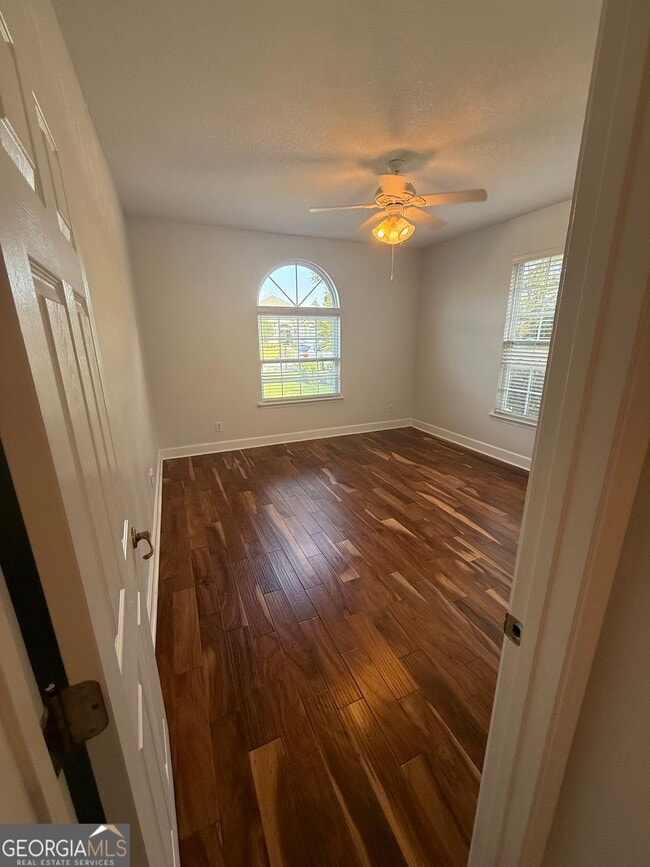 Building Photo - 1603 Sandpiper Ct