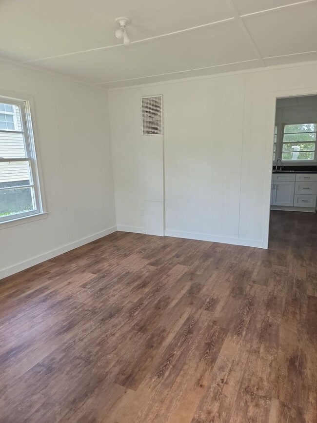 Building Photo - Newly remodeled home is located in Lancaster, SC 29720.