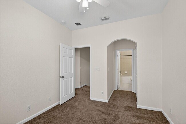 Building Photo - 2938 Hope Valley St