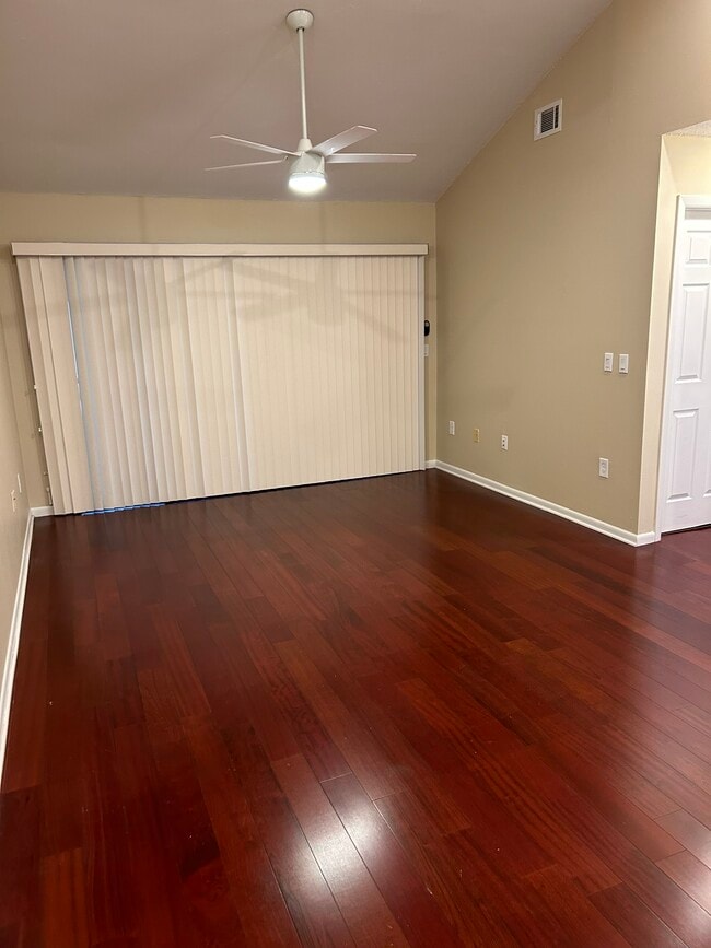 Family Room Blinds Closed - 1687 Brookhouse Cir