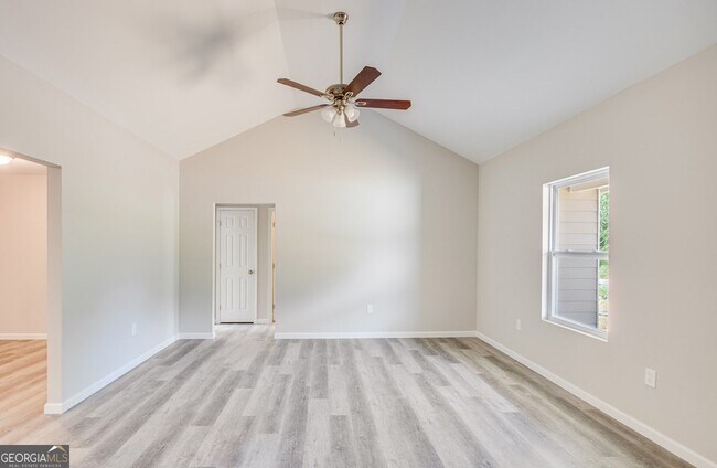 Building Photo - 117 Lyla Ln