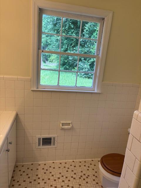 Building Photo - 2462 Whites Mill Rd