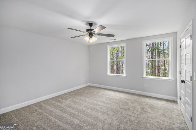 Building Photo - 126 Crest Pointe S
