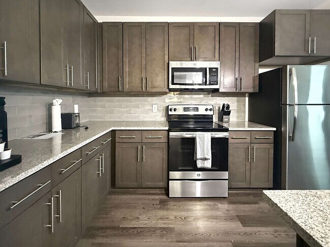 Building Photo - 1515 Flournoy Lp