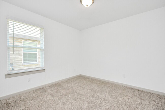 Building Photo - 7442 Rivercane Shore Ln