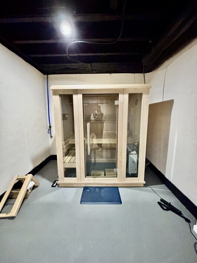 Building Photo - 104 Ida Marie Dr