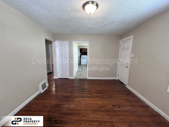 Building Photo - 5318 Winslow Dr