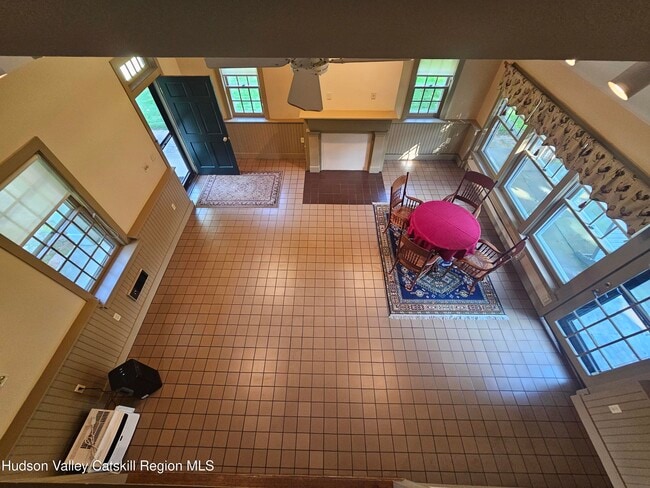 Building Photo - 2704 NY-9H