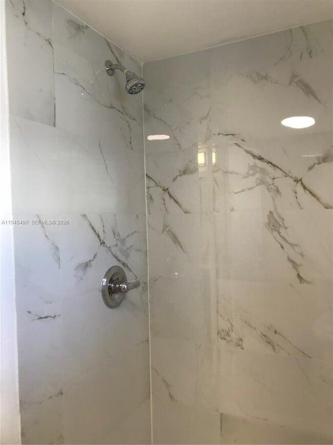 Building Photo - 14170 SW 84th St