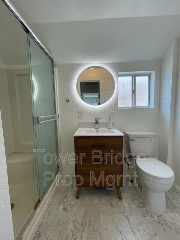 Building Photo - 1313 Lochbrae Rd