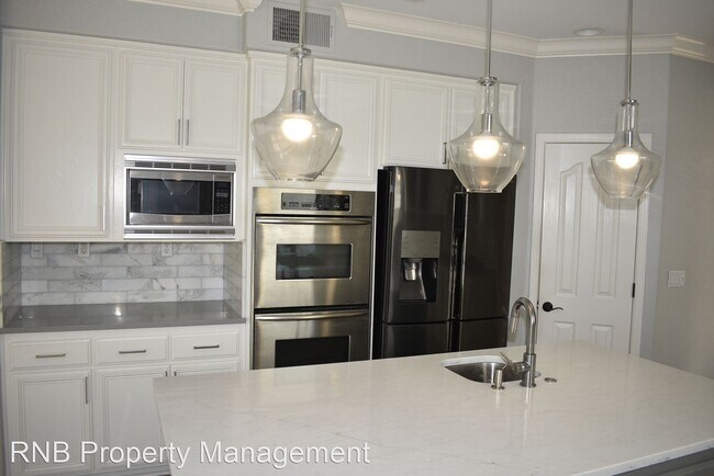 Building Photo - 5 br, 4.5 bath House - 5061 Ashley Woods D...