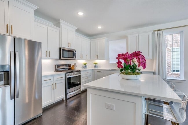 Building Photo - 429 Madison Ave