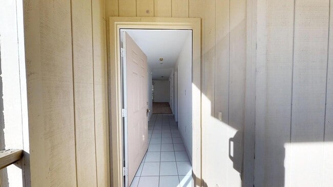 Building Photo - 1855 Norwood Ct