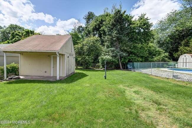 Building Photo - 5 Hilltop Ave