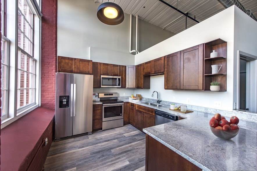 Kitchen Area - Pac10 Lofts
