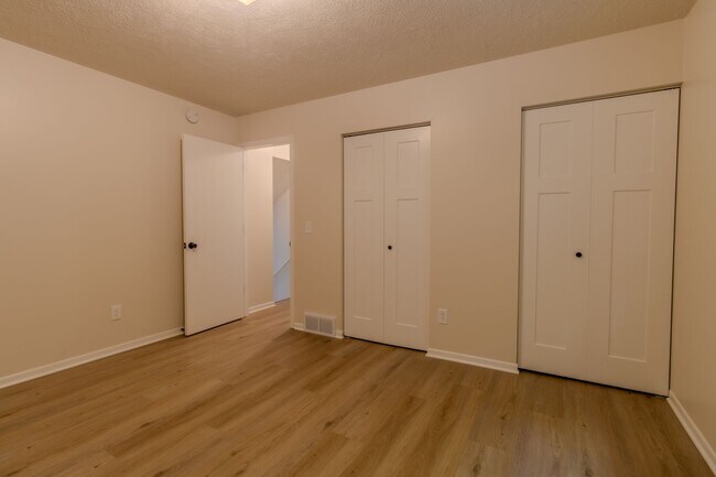 Building Photo - MF Fouch Rd-Duplex
