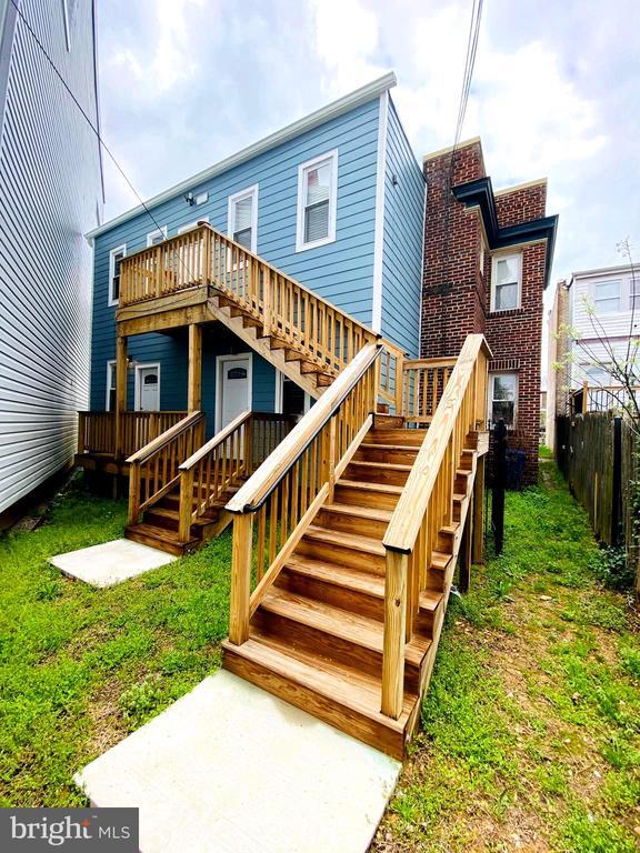 Building Photo - 2712 6th St NE