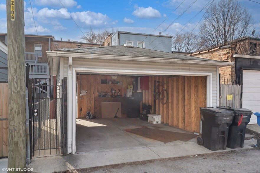 Building Photo - 2446 W Taylor St