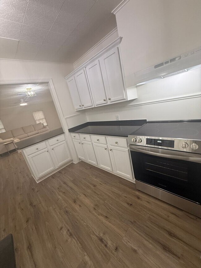 Building Photo - Cozy 3 bedroom, 2 bathroom home in Lake Charles