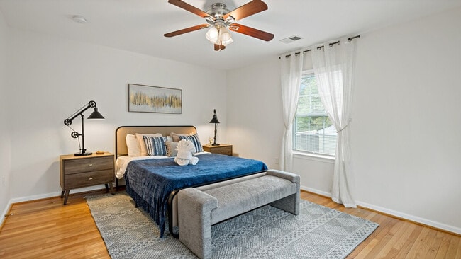 Building Photo - 6365 Columbia Pike