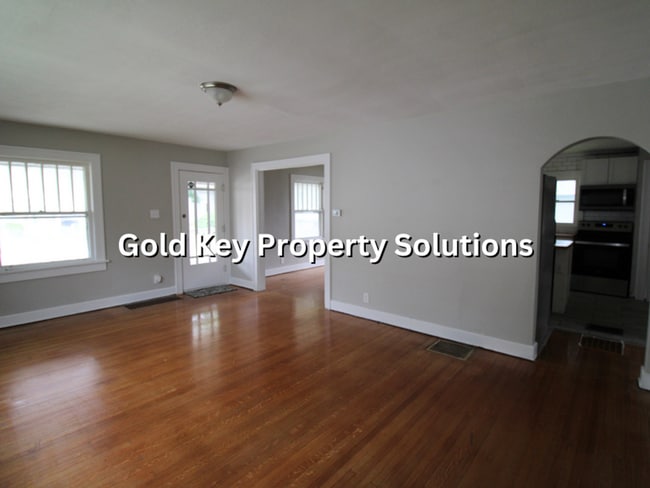 Building Photo - Attractive 2 BR 1 BA House with 2-Car Garage and Covered Porch (NO SECTION 8)