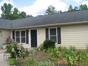 Building Photo - 120-122 Fair
