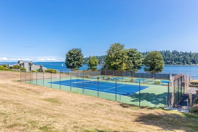 Building Photo - Short Term Lease | 2 Bed, 2 Bath Resort Style Waterview Condo For Rent!