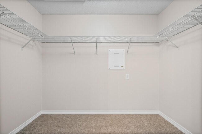 Building Photo - 8729 Three Dean Way