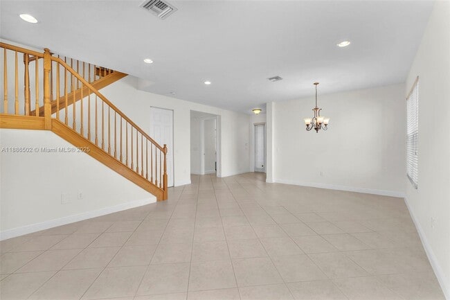 Building Photo - 5271 SW 173rd Ave