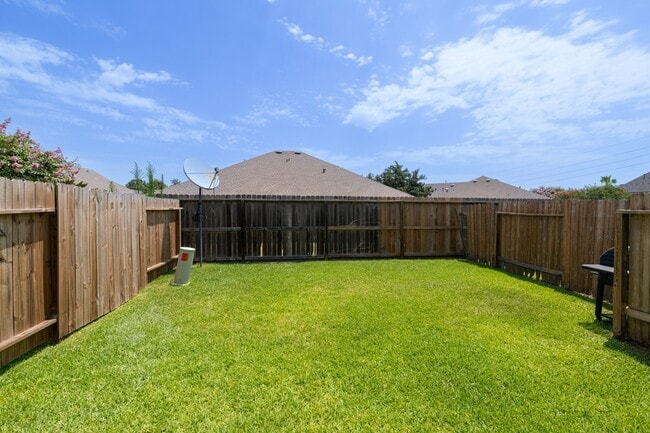 Building Photo - 5651 Stonecloud Ln