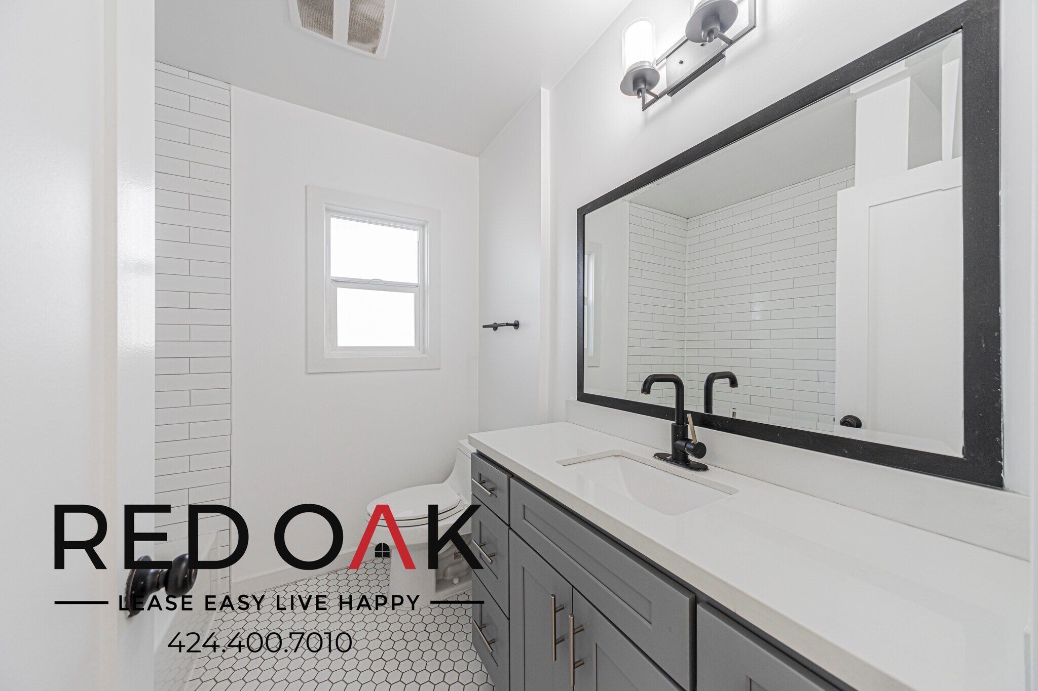 Building Photo - 1060 N Avenue 50