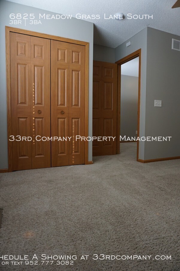 Building Photo - Exceptional 3-Bedroom Townhome in Cottage ...