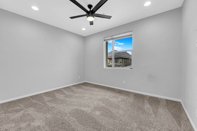 Building Photo - 11655 Redwood Mountain Ave