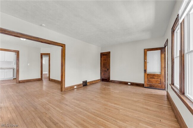 Building Photo - 4700 Rockwood Rd