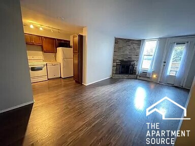 Building Photo - 744 W Gordon Terrace