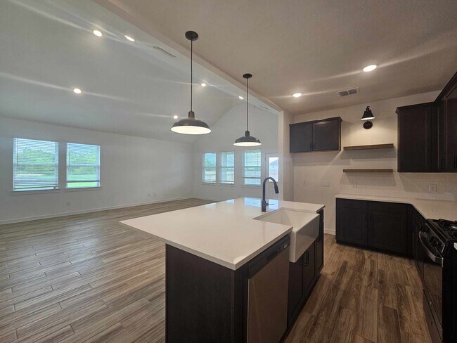 Building Photo - 8438 Tranquil Bay Ct