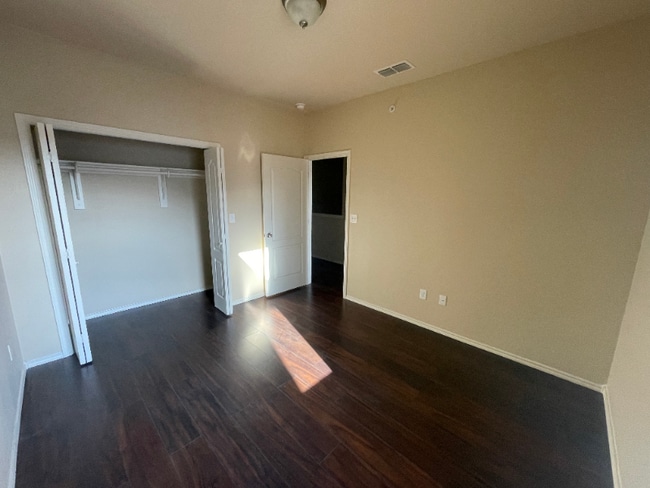 Building Photo - 5808 Montevista Dr