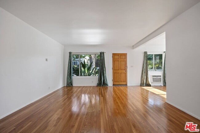 Building Photo - 1451 Armadale Ave