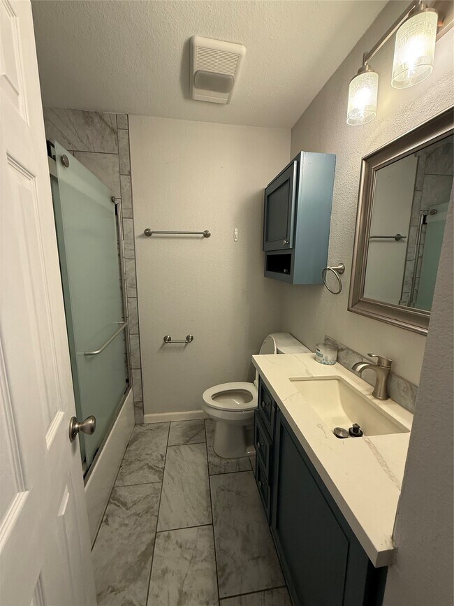 Building Photo - 506 Gardenia St