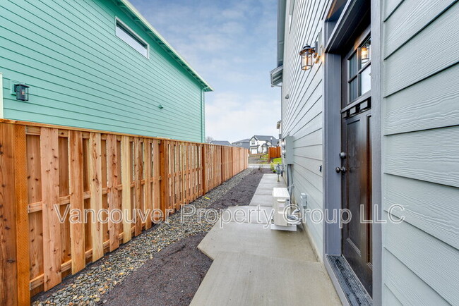 Building Photo - 2936 NW 16th St