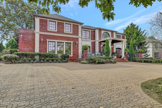 Building Photo - 13 Valley Forge Rd