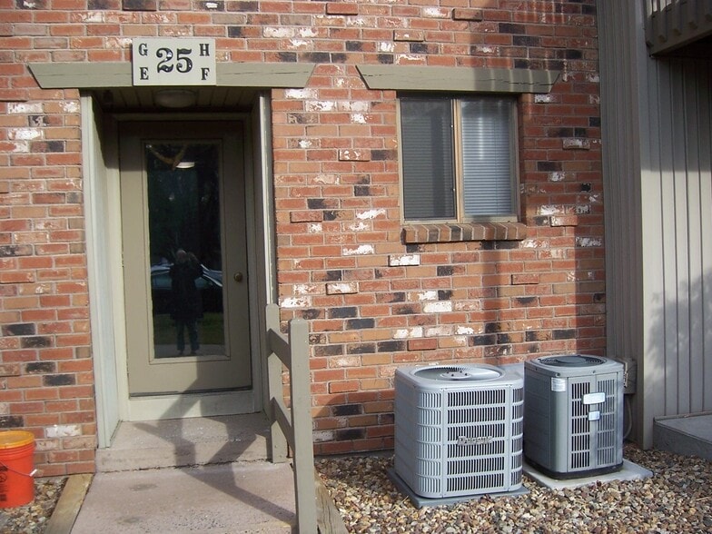 Building Photo - 25 Amato Dr